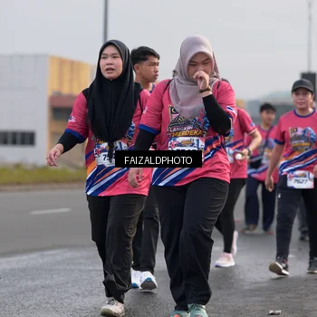 Runner Photo 5983746