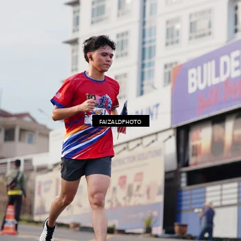 Runner Photo 5983864