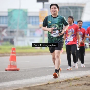 Runner Photo 5983896