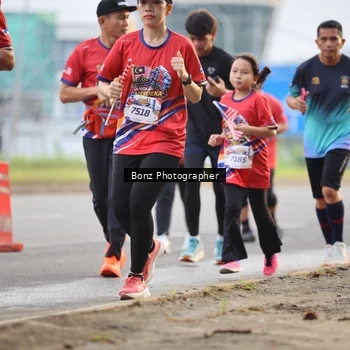 Runner Photo 5984000