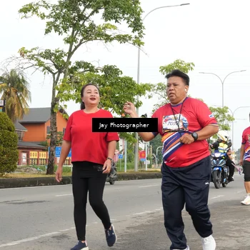 Runner Photo 5984210