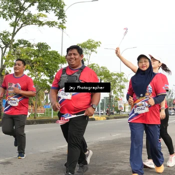 Runner Photo 5984313