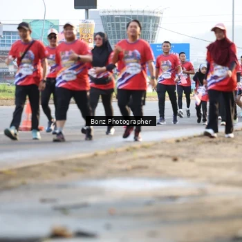 Runner Photo 5984455
