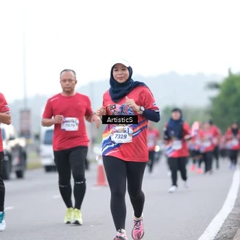 Runner Photo 5984654