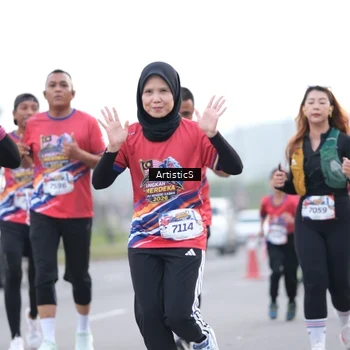 Runner Photo 5985042