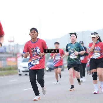 Runner Photo 5986076