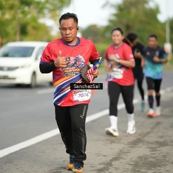 Runner Photo 5989078