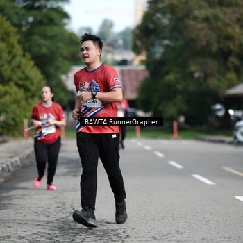 Runner Photo 5989887