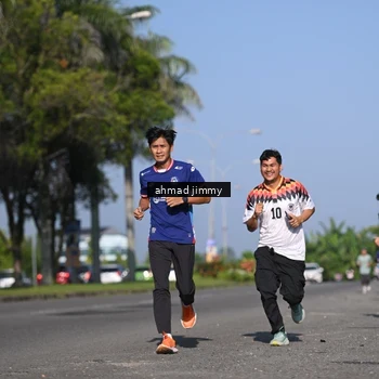 Runner Photo 5990234