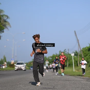 Runner Photo 5990299