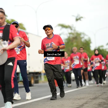 Runner Photo 5990347