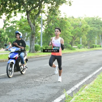 Runner Photo 5990621
