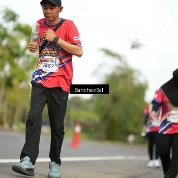 Runner Photo 5990746