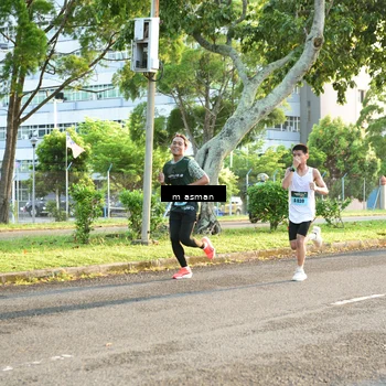 Runner Photo 5990886
