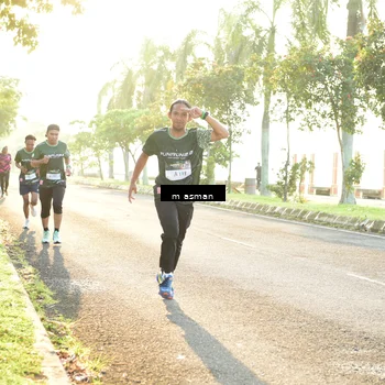 Runner Photo 5991143
