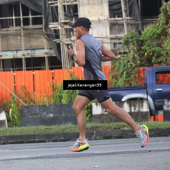 Runner Photo 5991738
