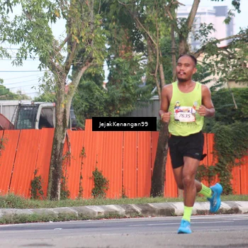 Runner Photo 5991771
