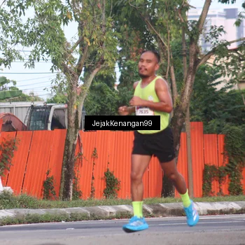 Runner Photo 5991843
