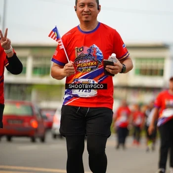 Runner Photo 5993555