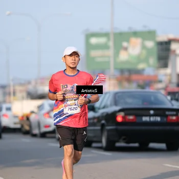 Runner Photo 5993684