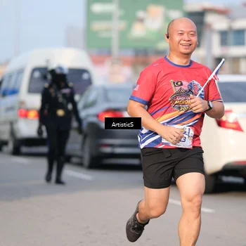 Runner Photo 5994279