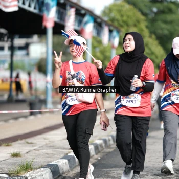 Runner Photo 5994295