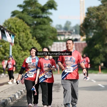 Runner Photo 5994525