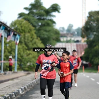 Runner Photo 5994536