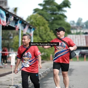 Runner Photo 5994590