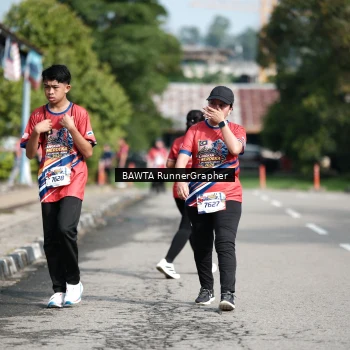 Runner Photo 5994677