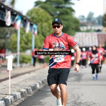 Runner Photo 5994724