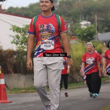 Runner Photo 5994737