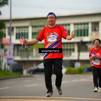 Runner Photo 5994773