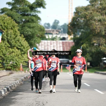 Runner Photo 5994973