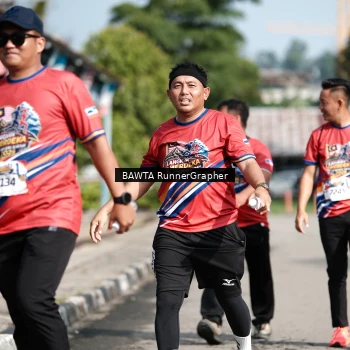 Runner Photo 5995331