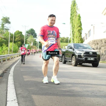 Runner Photo 5995545