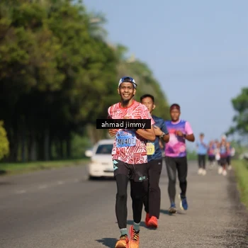 Runner Photo 5995675
