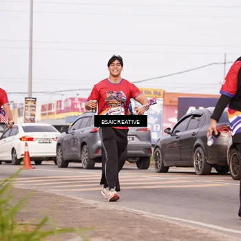 Runner Photo 5995706