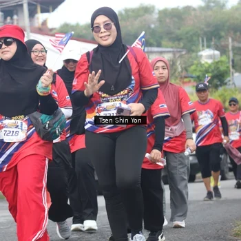 Runner Photo 5995756