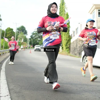 Runner Photo 5995947