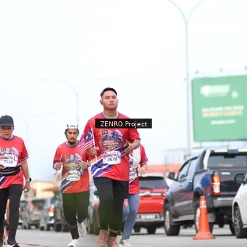 Runner Photo 5996245