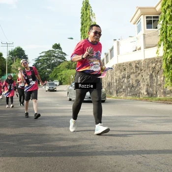 Runner Photo 5998190
