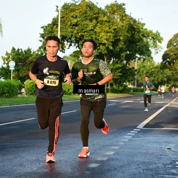 Runner Photo 5999059
