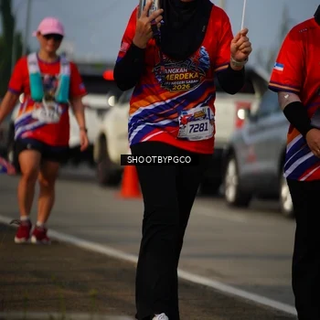 Runner Photo 5999444