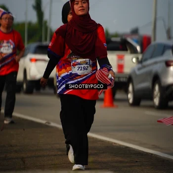 Runner Photo 5999496