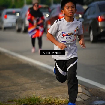 Runner Photo 6000096