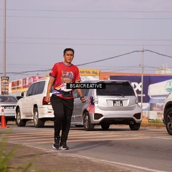 Runner Photo 6000123