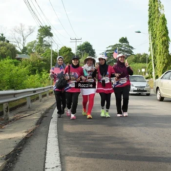 Runner Photo 6000140