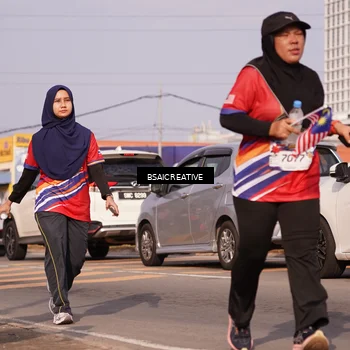 Runner Photo 6000201