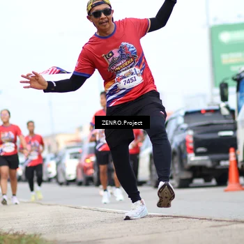 Runner Photo 6000210